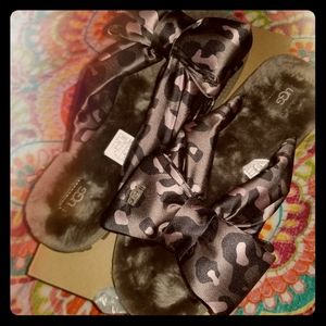 Beautiful ugg slippers